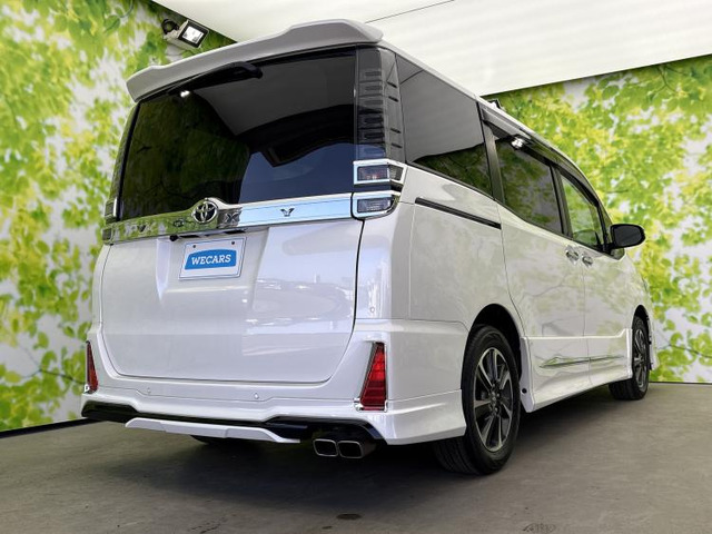 ヴォクシー2.0 ZS 煌III