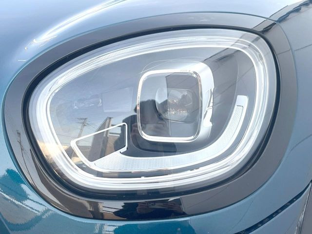 ��LED�w�b�h���C�g:��ԑ��s�����ǍD�Ȏ��E���m�ۂ����S���ĉ^�]�ł��鍂�P�xLED�w�b�h���C�g�𑕔�!�_�����x�������A����d�͂��}�����Ă��܂��B