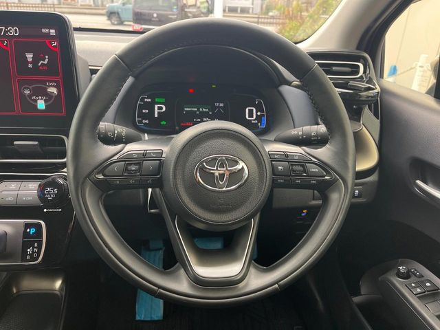 �y�����v�����X�e�A�����O�z�㎿�Ȋv���g�p���邱�ƂŁA��ɂ����������݂ƂĂ��^�]���₷���n���h���ł���