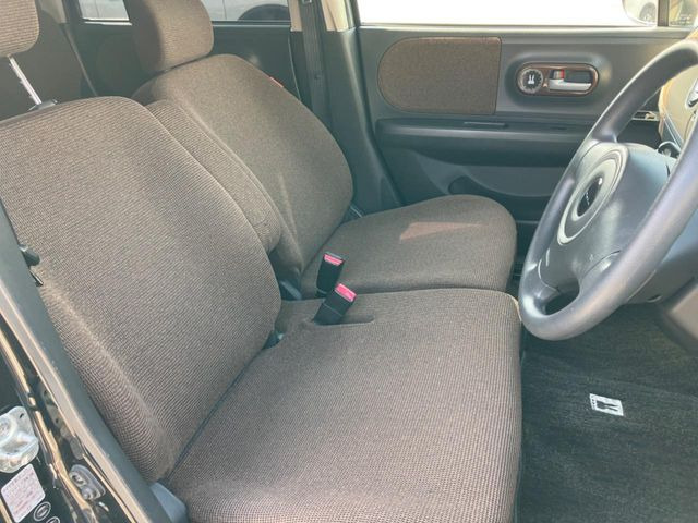 �^�]�ȃV�[�g���͎g�p�������Ȃ��A�ǍD�ȏ�ԂƂȂ��Ă��܂��B���J�Ɏg���Ă������Ƃ��悭�킩��܂��ˁB