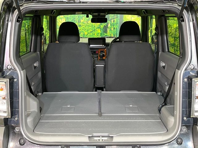 ���i�̂���������ʋ΁A���}���ɏ\���ȉ׎��X�y�[�X���m�ۂ��Ă���܂��B�Z�J���h�V�[�g��|���ƁA�傫�ȉו��̐ύڂ��\�ł���