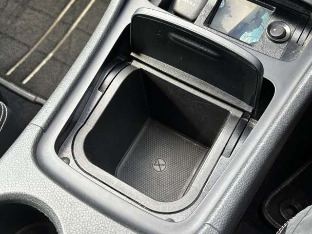 全国納車費用半額! 北海道のお客様は全道主要都市まで納車費用無料! 車庫証明・登録費用、全国一律!(多少の条件はございます。)