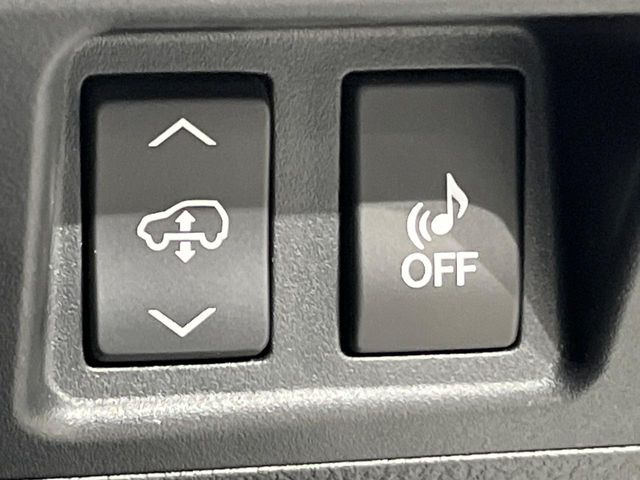 �y�G�A�T�X�z�������H�ł͎ԍ��������Ĉ��葖�s�A�i����ᓹ�ł͏グ�ĘH�ʂ���̐U����}����ȂǁA�V�[���ɍ��킹�Ďԍ��������ł���̂̓G�A�T�X�Ȃ�ł�!���K�ȏ��S�n�����y���݂���������