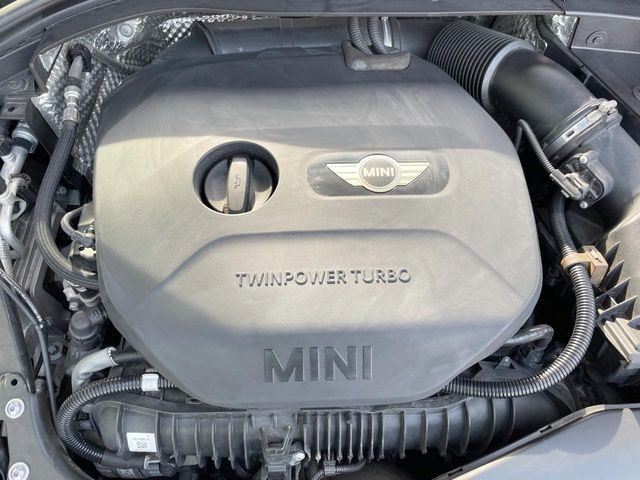 �����X�ł́A�e���[�J�[�̐�p�f�f�e�X�^�[�𓱓��B���Ǝ��i�����e�N�j�J���X�^�b�t���풓���Ă���܂��̂ŁA������̍ۂɂ����S���Ă����p���������܂��B