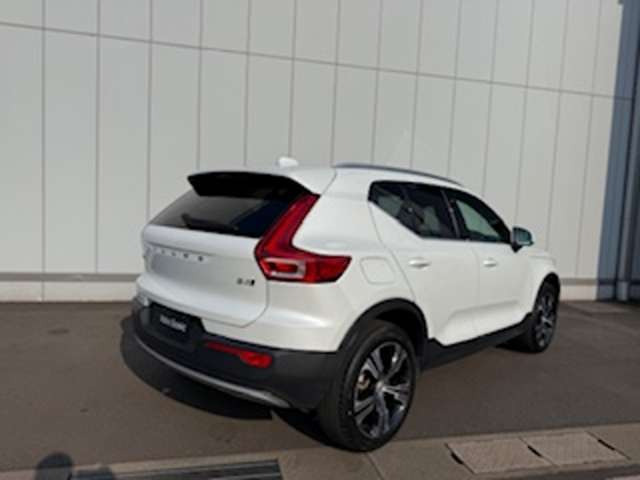 XC40B4 AWD インスクリプション 4WD