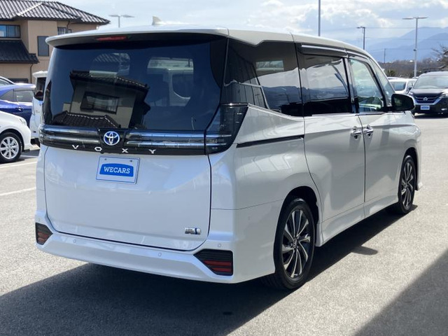 ヴォクシー1.8 ハイブリッド S-Z