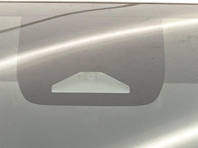 �y�v���N���b�V���Z�[�t�e�B�z�O���̎ԗ��������m���A�Փ˂������Ȏ��͌x��Œ��ӂ𑣂��A�u���[�L�𓥂ޗ͂��T�|�[�g�B�u���[�L�𓥂߂Ȃ������ꍇ�͏Փ˔�Q�y���u���[�L���쓮�A�Փˉ�����T�|�[�g���܂��B