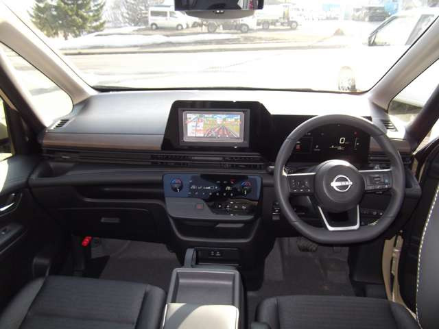 セレナ2.0 ハイウェイスターV 4WD