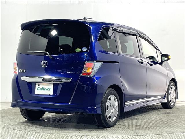 フリードハイブリッド1.5 ジャストセレクション