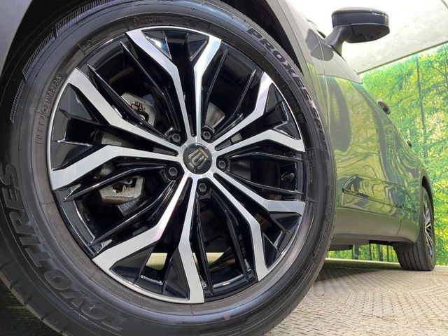 �y����19�C���`�A���~�z�C�[���z�O�ςɃ}�b�`���������A���~�z�C�[���𑕒����Ă���܂��B�e��ЊO�A���~�z�C�[����A�X�^�b�h���X�^�C�����戵�����Ă���܂��B���񂲑��k����������