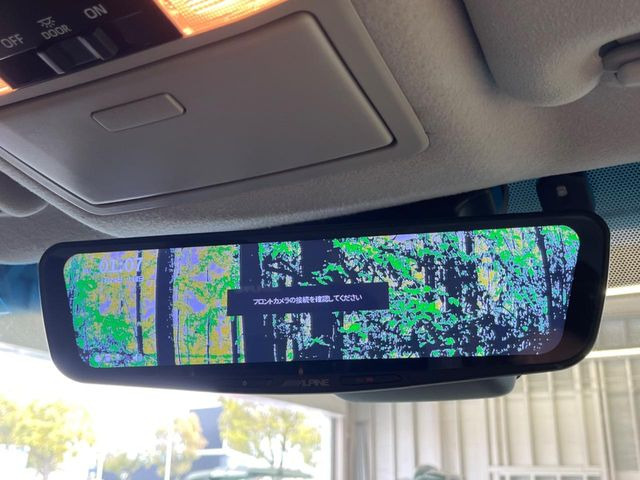 �y�f�W�^���C���i�[�~���[�z��Ȃ̑傫�ȉו��⓯��҂Ō�����m�F���Â炢���ł����S!�J�������B�e�����ԗ�����̉f�������[���~���[���ɕ\���B�N���A�Ȏ��E�ŏ󋵂̊m�F���\�ł�!