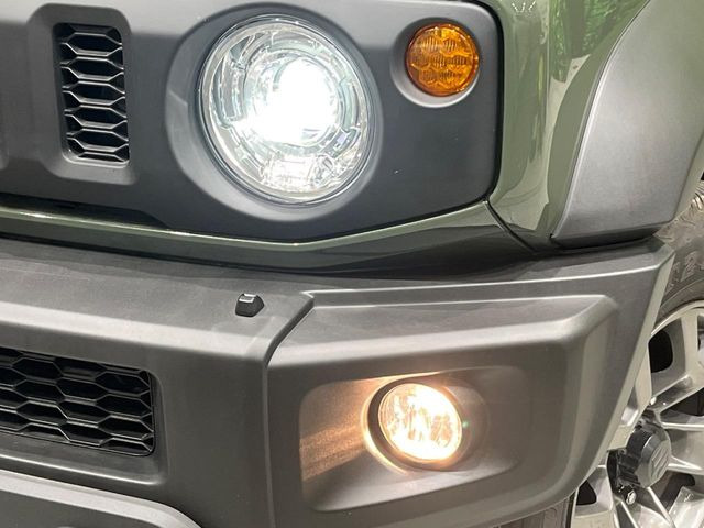 �yLED�w�b�h���C�g�z���V����ԑ��s�����ǍD�Ȏ��E���m�ۂ����S���ĉ^�]�ł��鍂�P�xLED�w�b�h���C�g�𑕔�!�_�����x�������A����d�͂��}�����Ă��܂��B