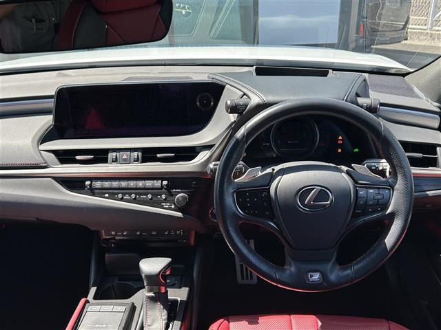 ES300h Fスポーツ