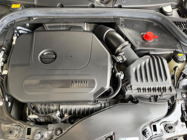 �����X�ł́A�e���[�J�[�̐�p�f�f�e�X�^�[�𓱓��B���Ǝ��i�����e�N�j�J���X�^�b�t���풓���Ă���܂��̂ŁA������̍ۂɂ����S���Ă����p���������܂��B