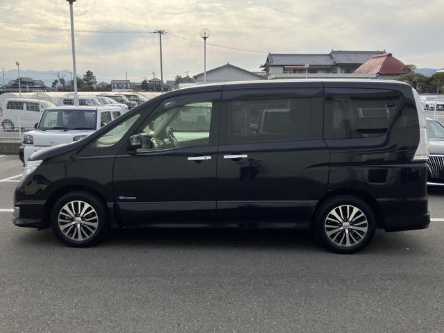 セレナ2.0 ハイウェイスター Vセレクション+Safety S-HYBRID