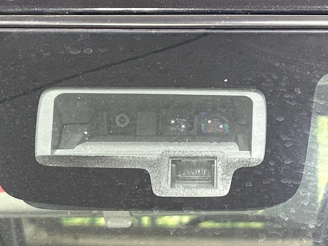 �y�X�Y�L �Z�[�t�e�B�T�|�[�g�z���s���ɑO���̎ԗ�����F�����A�Փ˂������Ȏ��͌x��ƃu���[�L�ŏՓˉ���Ɣ�Q�y�����A�V�X�g�B�����S�Ƀh���C�u�����y���݂��������܂��B