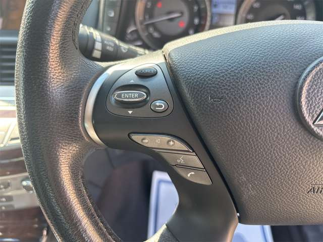 ステアリングスイッチ