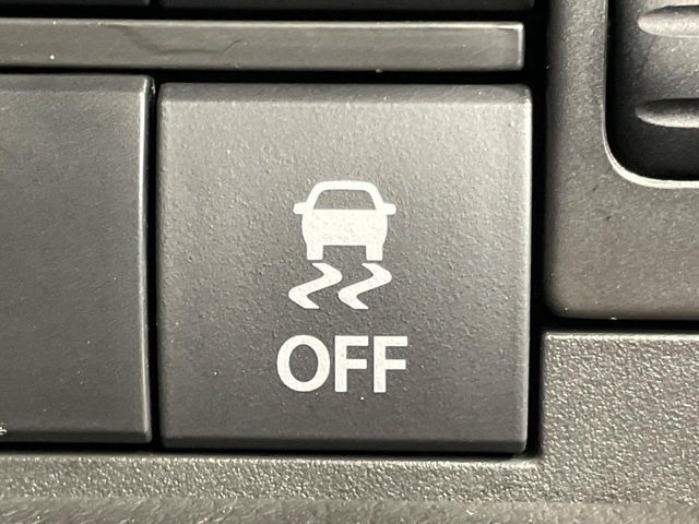 �y������h�~���u�z�ԗ��̉���������m����ƁA�����I�Ɏԗ��̐i�s������ۂ悤�Ɏԗ��𐧌䂵�܂��B�J�̓��ȂǊ���₷���H�ʏ󋵂ł����S�ȉ^�]���\�ł��B