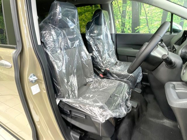 もちろん車内はキレイです♪よりクリーンな状態をキープしたいお客様には『ナノゾーンコート』がおすすめ!新型コロナウイルス対策や、除菌・消臭に効果を発揮し多くの方にご好評いただいております。