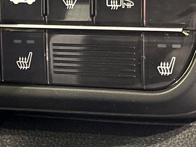 �y�V�[�g�q�[�^�[�z�������ɏd�󂷂�V�[�g�q�[�^�[!�G�A�R����葁�����܂��Ă����̂Ŋ�����̐l�����S�ł��ˁ�G�A�R���̉����͊������邩����A�Ƃ������ɂ����������߂ł��B