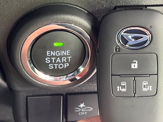 �y�L�[�t���[�V�X�e���z�J�o����|�P�b�g�ɓ��ꂽ�܂܂ł��h�A�̎{���E�������\�ȃX�}�[�g�L�[�𑕔��B�G���W���̃I���E�I�t�����J�M�����o���K�v����������Ƃ��Ă��֗��ł���