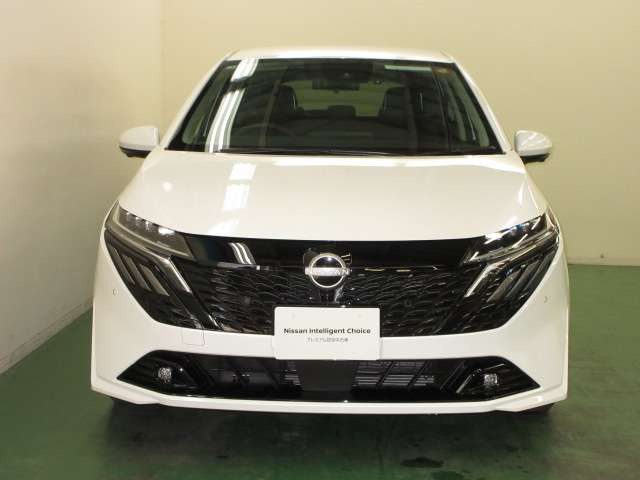 ノートオーラ1.2 G レザーエディション