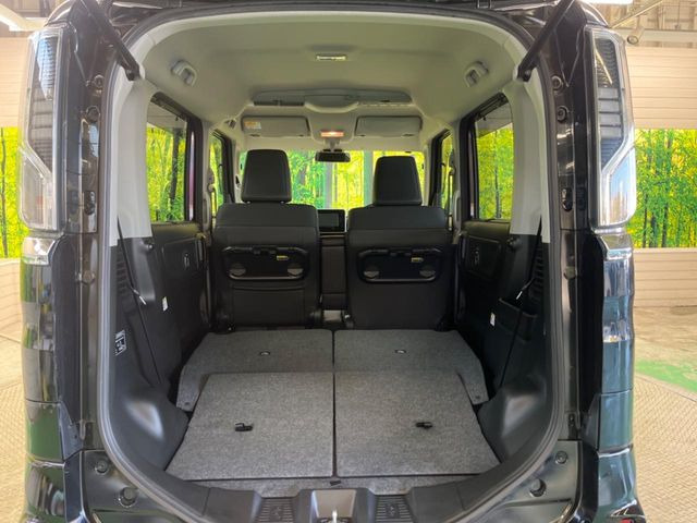 ���i�̂���������ʋ΁A���}���ɏ\���ȉ׎��X�y�[�X���m�ۂ��Ă���܂��B�Z�J���h�V�[�g��|���ƁA�傫�ȉו��̐ύڂ��\�ł���