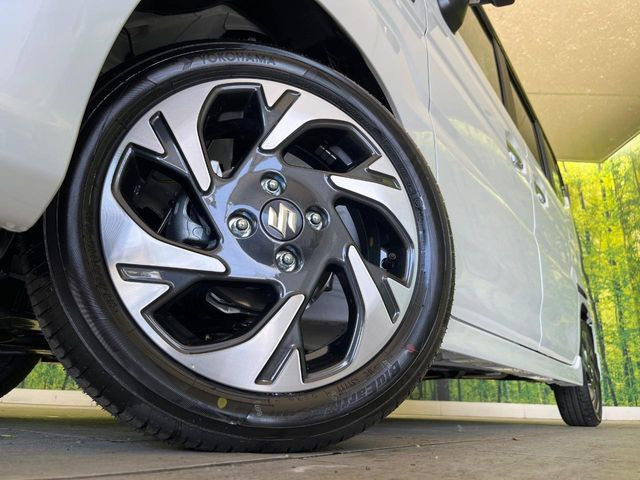 �y����15�C���`�A���~�z�C�[���z�O�ςɃ}�b�`���������A���~�z�C�[���𑕒����Ă���܂��B�e��ЊO�A���~�z�C�[����A�X�^�b�h���X�^�C�����戵�����Ă���܂��B���񂲑��k����������