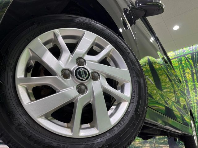 �y����14�C���`�A���~�z�C�[���z�O�ςɃ}�b�`���������A���~�z�C�[���𑕒����Ă���܂��B�e��ЊO�A���~�z�C�[����A�X�^�b�h���X�^�C�����戵�����Ă���܂��B���񂲑��k����������