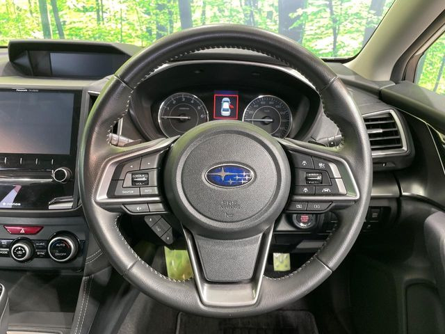 �y�����v�����X�e�A�����O�z�㎿�Ȋv���g�p���邱�ƂŁA��ɂ����������݂ƂĂ��^�]���₷���n���h���ł���