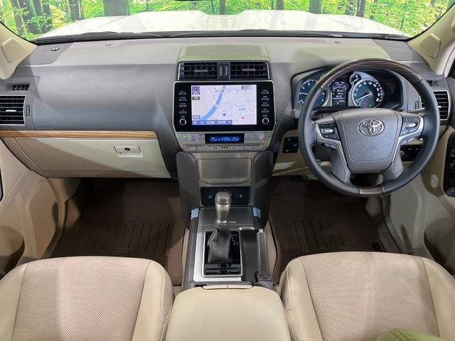 グループ総在庫数約30,000台!!全国の系列店からメーカー・車種問わずご紹介出来るので、あなたにピッタリのお車が見つかるはずです♪まずはお問い合わせ下さい☆