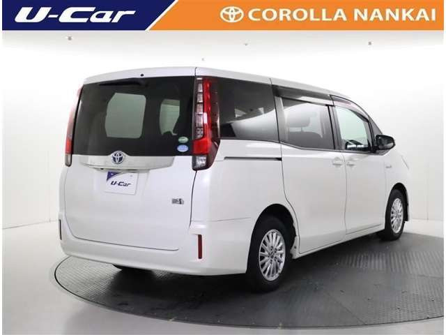 ノア1.8 ハイブリッド X ディライトプラス