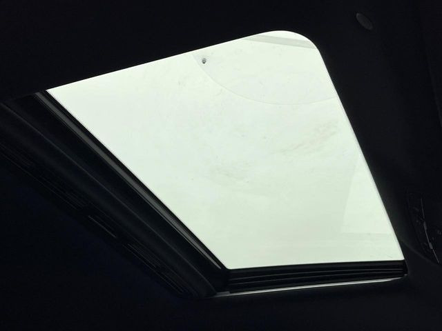 ���p�m���~�b�N�X���C�f�B���O���[�t::�唗�͂̃p�m���}���[�t�́A�㕔���Ȃɂ܂ő����Ă���A�J���I�ȋ�Ԃ����y���݂��������܂��B