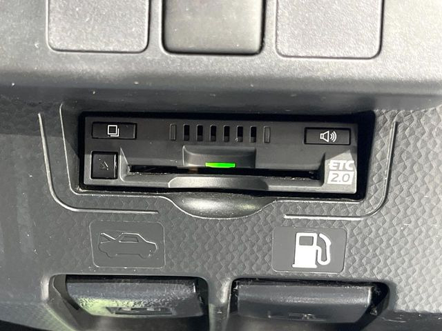 【ETC】高速道路の料金所をストレスなく通過!話題のスポットやサービスエリアに多い「スマートIC」利用時は必須のアイテムです。当店でセットアップを実施、ご納車当日からすぐにご利用いただけます!