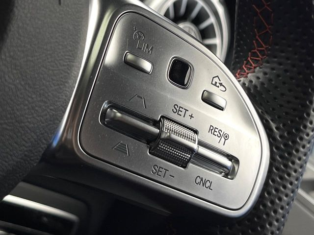 ���f�B�X�g���j�b�N�v���X:�s�s�A�x�O�A�������H�Ȃǂ̑��s���ɁA�X�e���I�}���`�p�[�p�X�J�����ƃ��[�_�[�Z���T�[�ɂ��A�O���Ԃ�F�����đ��x�ɉ������Ԋԋ������ێ����鎟����̃N���R��!