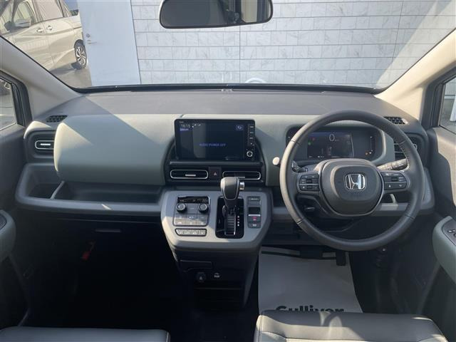 フリード1.5 e:HEV クロスター