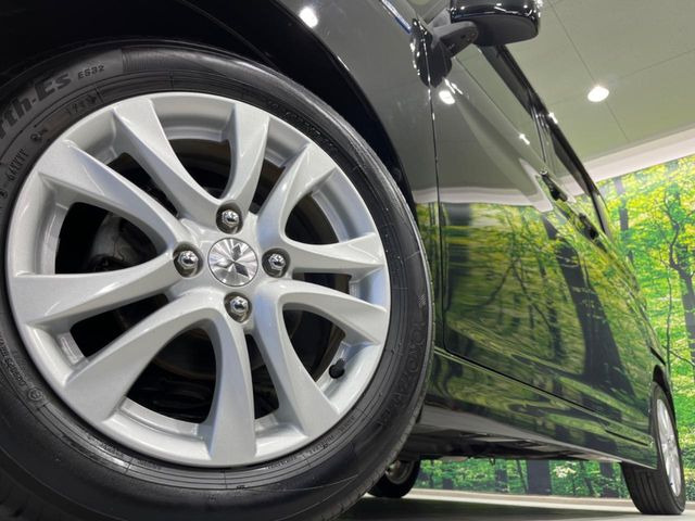 �y����15�C���`�A���~�z�C�[���z�O�ςɃ}�b�`���������A���~�z�C�[���𑕒����Ă���܂��B�e��ЊO�A���~�z�C�[����A�X�^�b�h���X�^�C�����戵�����Ă���܂��B���񂲑��k����������