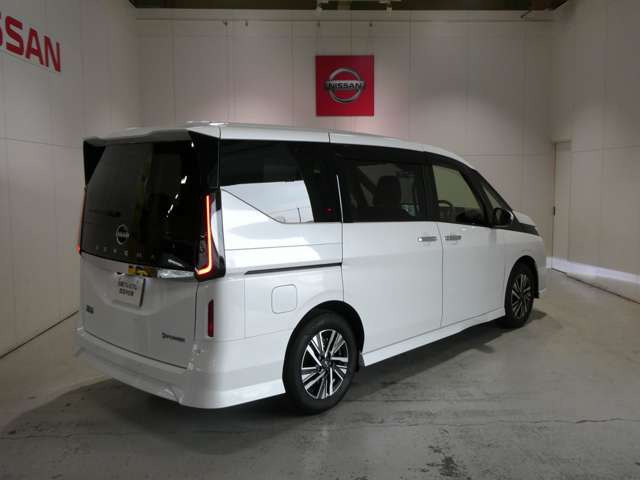 セレナ1.4 e-POWER ハイウェイスターV