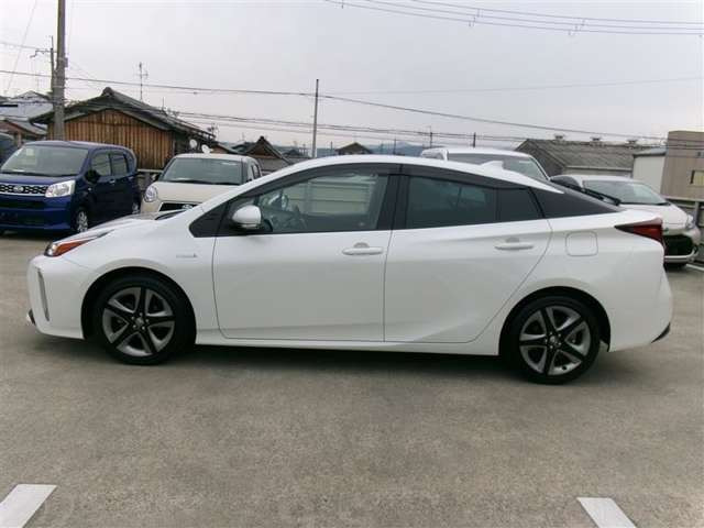 プリウス1.8 A ツーリングセレクション