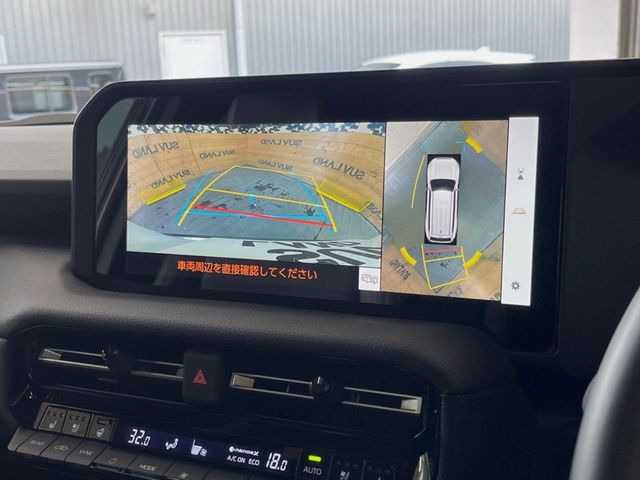 �y�p�m���~�b�N�r���[���j�^�[�z��p�̃J�����ɂ��A�ォ�猩���낵���悤�Ȏ��_��360�x�N���}�̎��͂��m�F���邱�Ƃ��ł��܂������p�������m�F���₷���A�����ꏊ�ł̐؂�Ԃ��⒓�Ԃ��X���[�Y�ɍs���܂��B