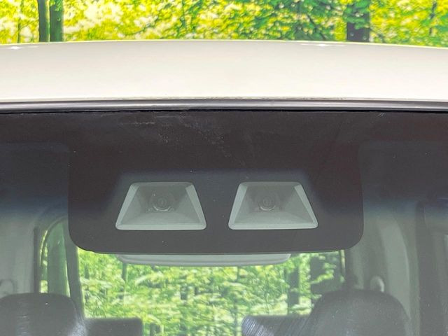 �y�X�}�[�g�A�V�X�g�z���s���ɑO���̎ԗ�����F�����A�Փ˂������Ȏ��͌x��ƃu���[�L�ŏՓˉ���Ɣ�Q�y�����A�V�X�g�B�����S�Ƀh���C�u�����y���݂��������܂��B