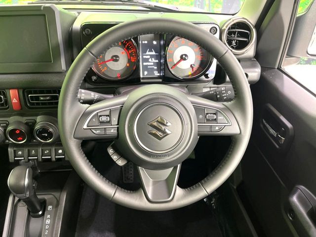 �y�����v�����X�e�A�����O�z�㎿�Ȋv���g�p���邱�ƂŁA��ɂ����������݂ƂĂ��^�]���₷���n���h���ł���