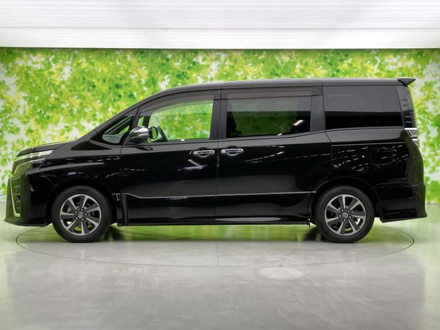 ヴォクシー2.0 ZS 煌