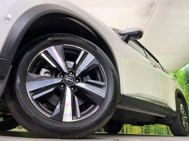 �y�����A���~�z�C�[���z�O�ςɃ}�b�`���������A���~�z�C�[���𑕒����Ă���܂��B�e��ЊO�A���~�z�C�[����A�X�^�b�h���X�^�C�����戵�����Ă���܂��B���񂲑��k����������