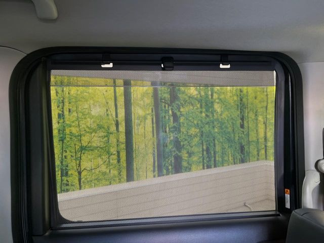 �y���[���V�F�[�h�z��������ԊO����̌���ῂ����Ƃ��ɃT�b�ƈ����o���Ďg����A���[���i�[�^�C�v�̃T���V�F�[�h�𑕔��B��Ȃɏ�������q�l���E�g�E�g�����������ȂǁA���Ђ����p����������