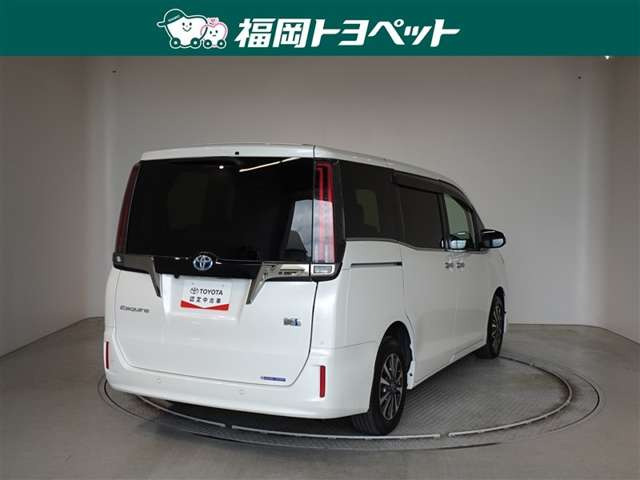 エスクァイアハイブリッド1.8 Gi プレミアムパッケージ ブラックテイラード