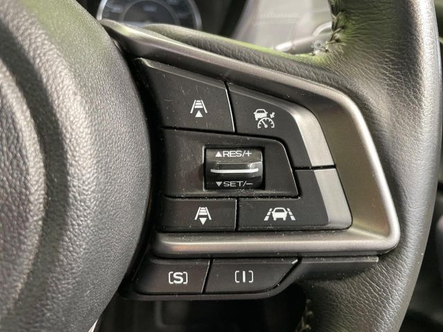 �y�N���[�Y�R���g���[���z�������H�����N���N���s�B�A�N�Z���𗣂��Ă���葬�x�ő��s���ł��A�������^�]���̕��S���y��!�����E�������ȒP�ȃX�C�b�`����Œ����ł��܂��B