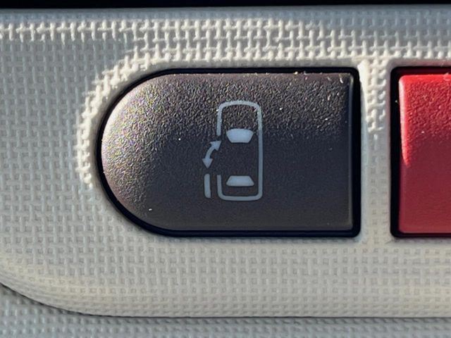 �y�p���[�X���C�h�h�A�z�X�}�[�g�L�[��^�]�Ȃ̃X�C�b�`�ŃX���C�h�h�A�̊J���\���d��������͂����ăh�A���J����K�v�������A���������q�l�ł��A�d���ו��������Ă��鎞�����N�ɊJ���߂ł��܂���