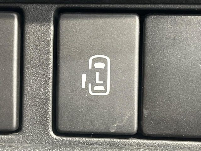 �y�p���[�X���C�h�h�A�z�X�}�[�g�L�[��^�]�Ȃ̃X�C�b�`�ŃX���C�h�h�A�̊J���\���d��������͂����ăh�A���J����K�v�������A���������q�l�ł��A�d���ו��������Ă��鎞�����N�ɊJ���߂ł��܂���