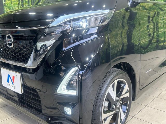 �yLED�w�b�h���C�g�z���V����ԑ��s�����ǍD�Ȏ��E���m�ۂ����S���ĉ^�]�ł��鍂�P�xLED�w�b�h���C�g�𑕔�!�_�����x�������A����d�͂��}�����Ă��܂��B